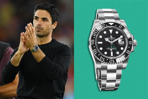football managers watches